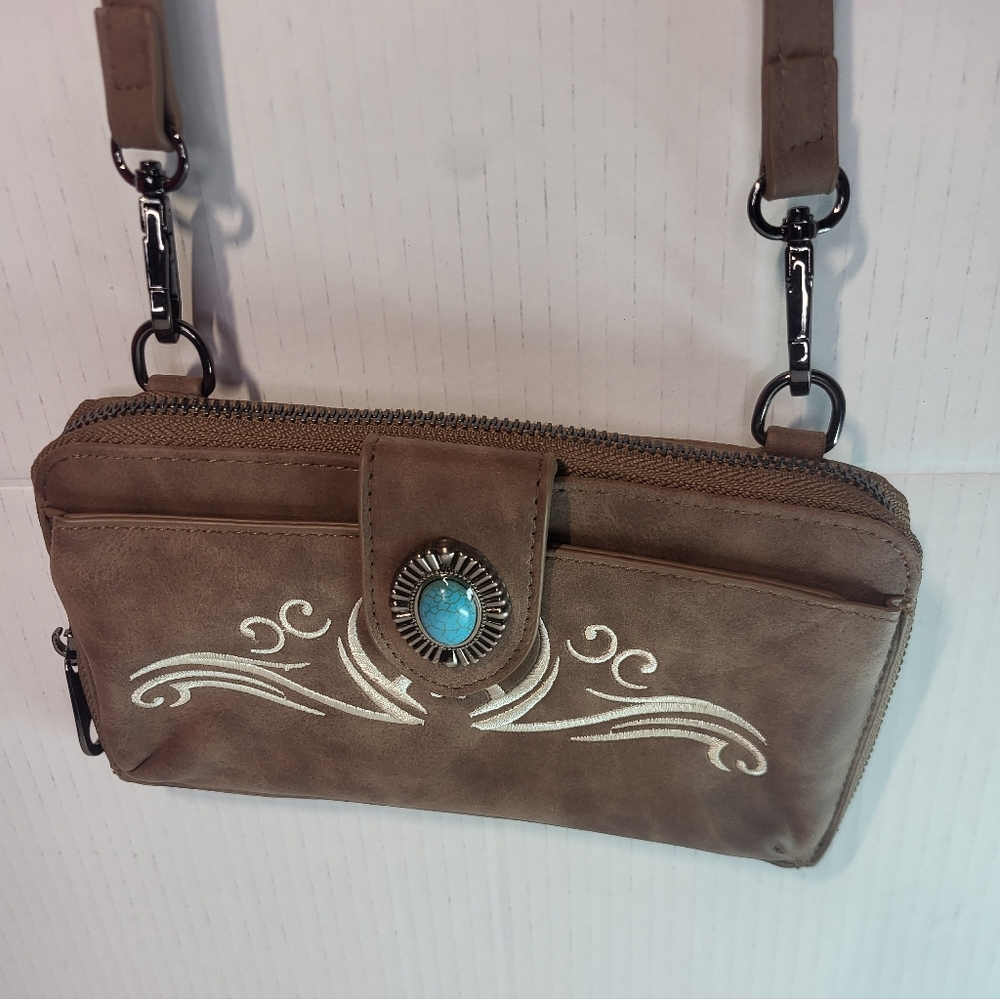 LAVAWA Women's Vintage Western Crossbody Handbag Turquoise Stone Embroidery